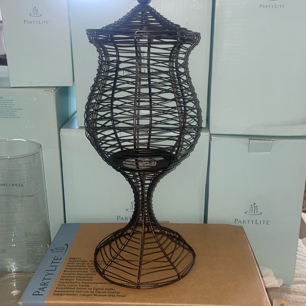 Partylite apothecary, short pillar holder